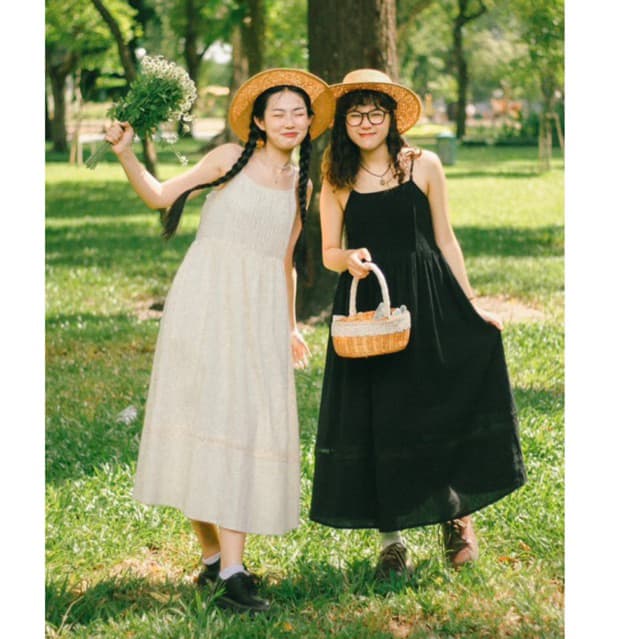 Mori/Vintage Lady's Wide-Floated Lace Maxi Dress with Loose Breasts for Gentle Autumn and Winter